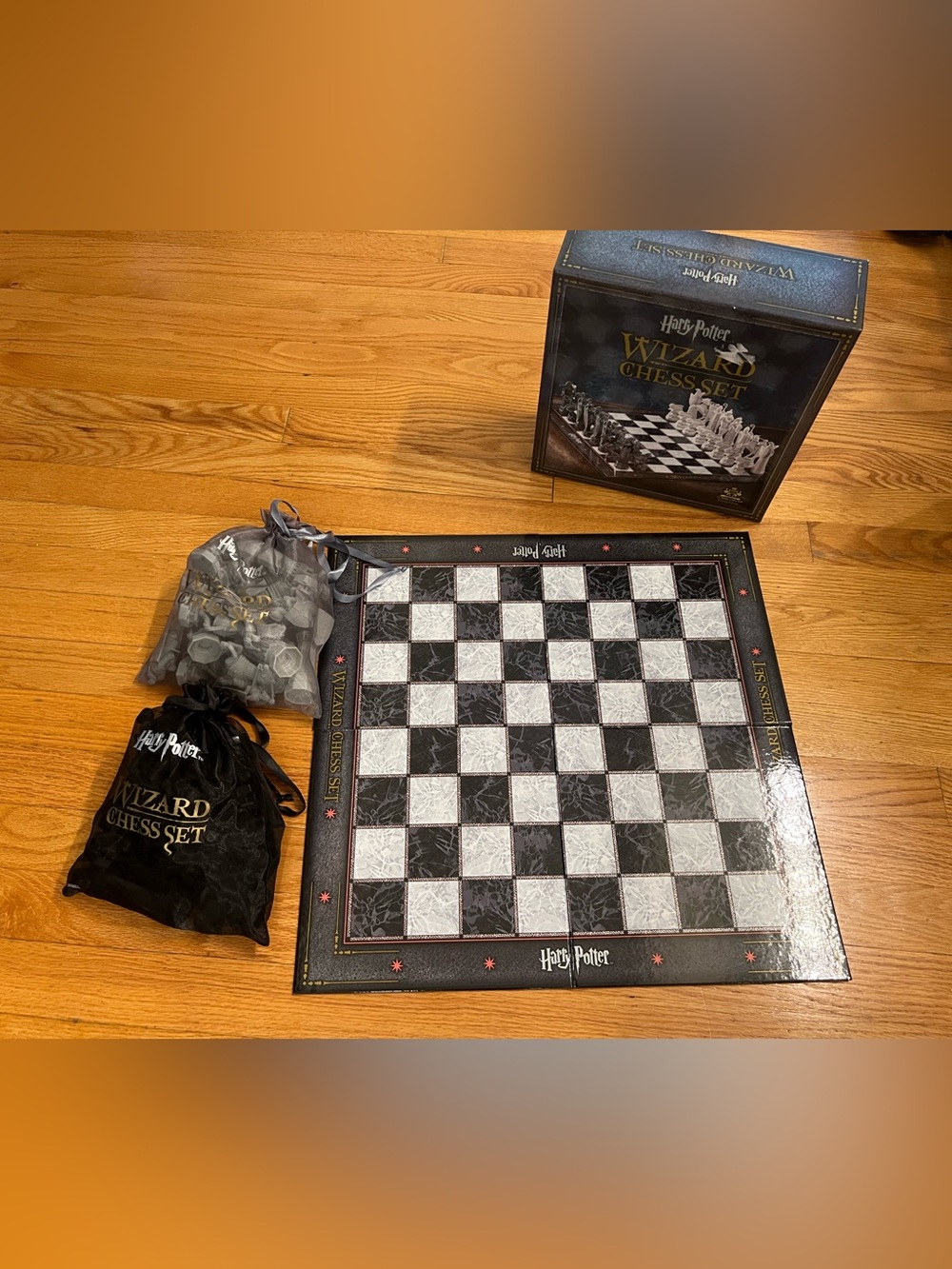 Harry Potter Wizard Chess Set - Black & White